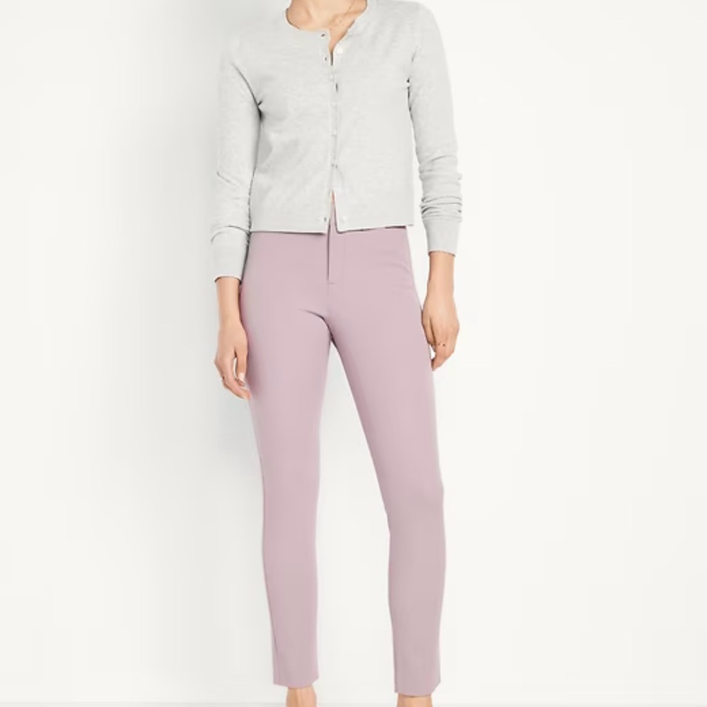 Old Navy Women’s Light Pink Chinos